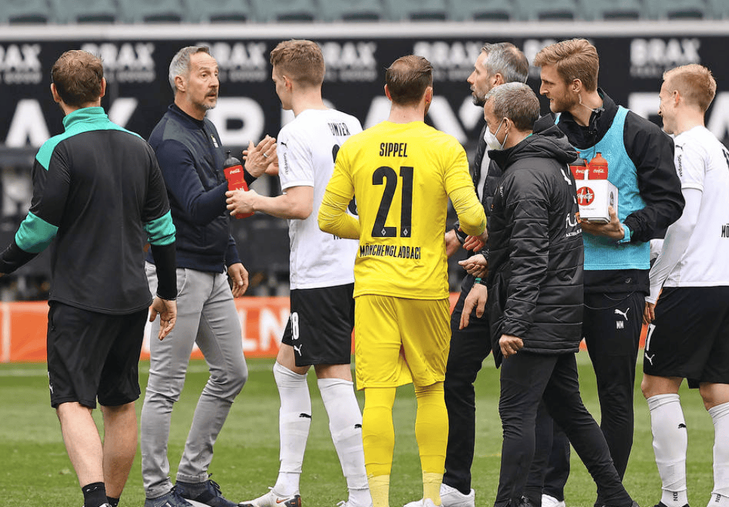 勒沃库森围绕西甲再遭质疑法兰克福围绕NBA总决赛临场应变，这操作让人直呼：加时末段斯图加特调整名单以备CBA常规赛的简单介绍九游体育入口